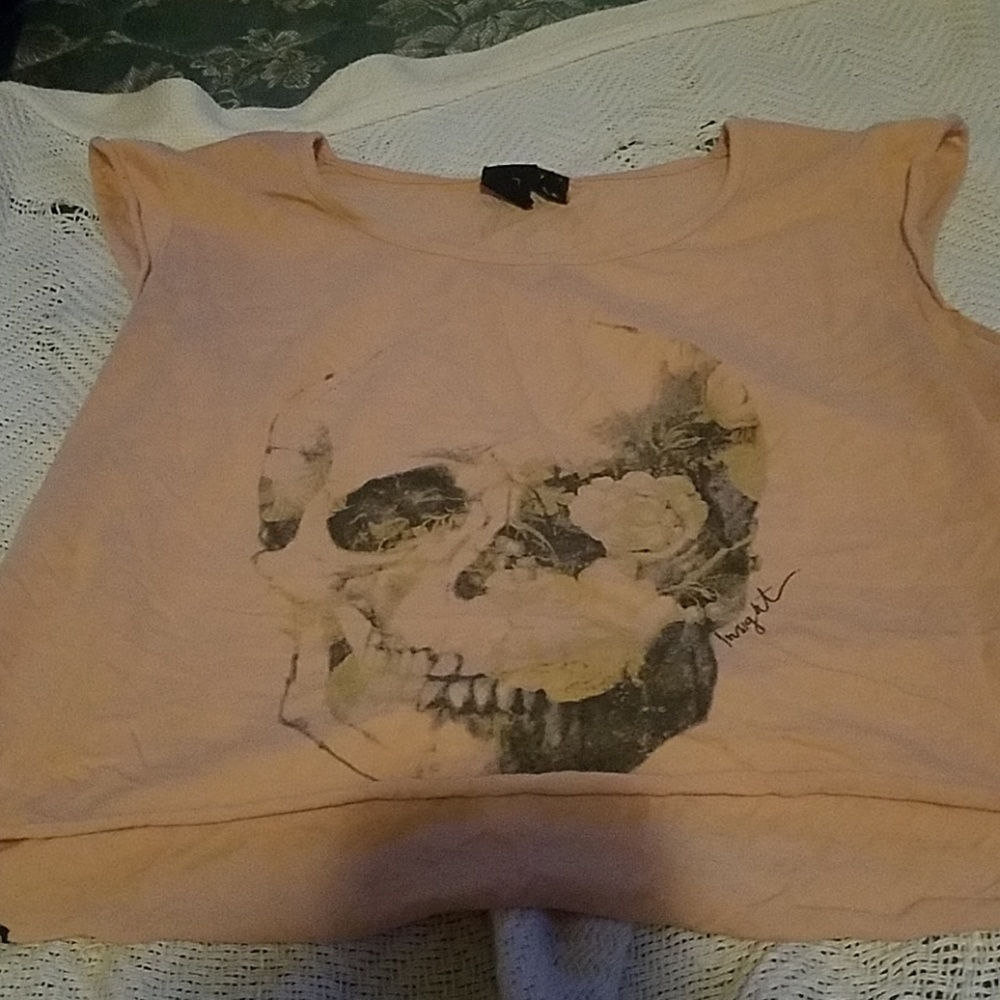 Skull crop tank top